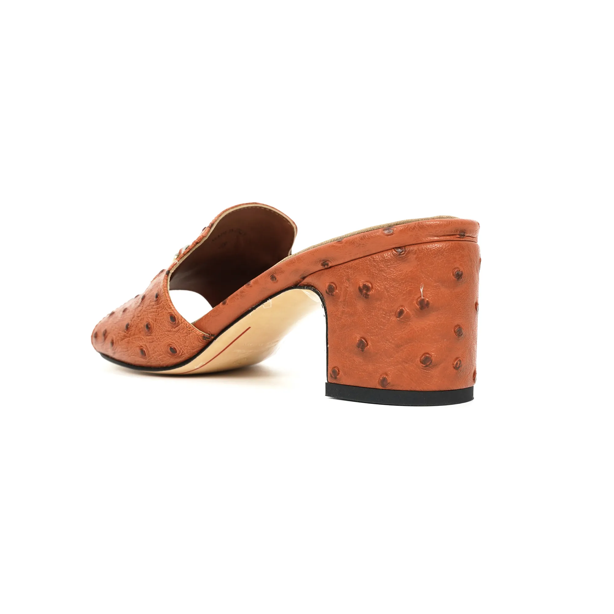 👟👟Ex-factory price 440👟👟 Genuine leather sole +30 suede sheepskin slippers with a strap decorated with Loro Piana My Charms charms and decorated with tone-on-tone stitching. Sophisticated and feminine, it pairs well with both city and resort looks. For those looking for an elegant upgrade, the summer glamor slipper is known for its slim open-back silhouette. size: 35-44 (custom-made sizes 43 and 44 are non-returnable) Upper: imported suede sheep leather (sheep), cowhide ostrich pattern, cowhide snake pattern Lining: imported high-grade mixed sheep silk Heel height: 5.5CM